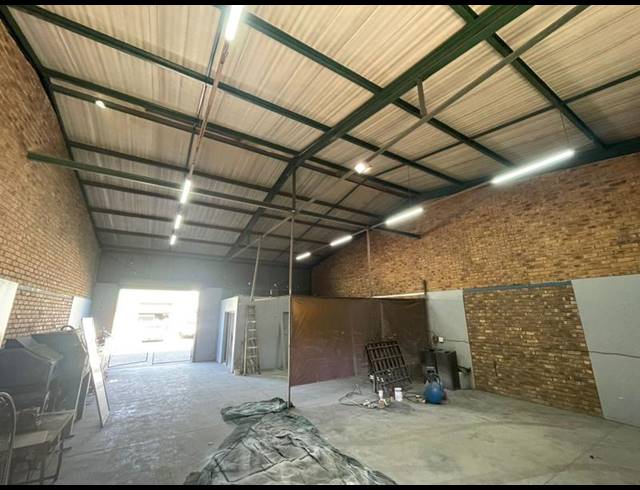 INDUSTRIAL PROPERTY TO RENT IN HENNOPSPARK